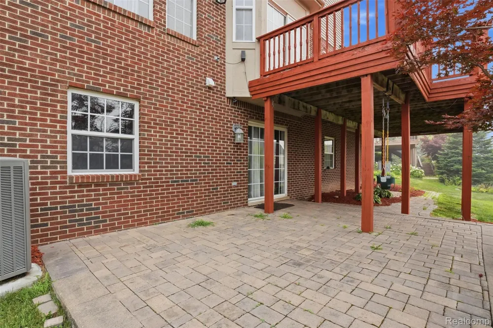 16928 Boulder Drive Northville Township, MI 48168