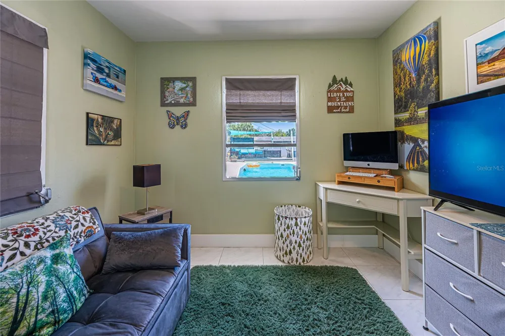 5760 3RD AVENUE St Petersburg, FL 33710
