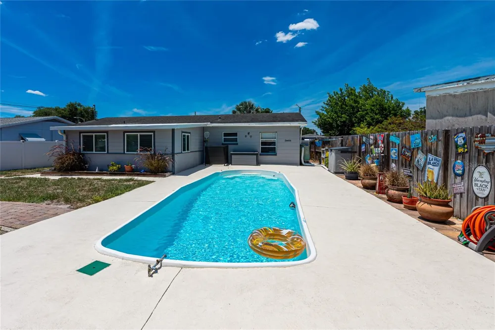 5760 3RD AVENUE St Petersburg, FL 33710