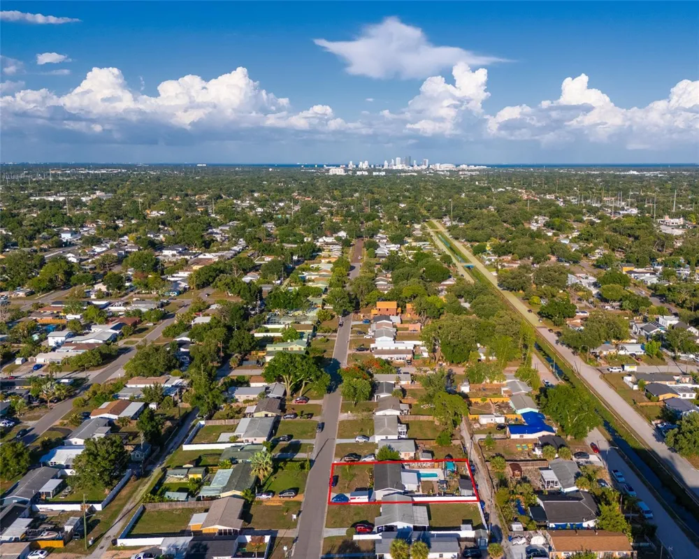 5760 3RD AVENUE St Petersburg, FL 33710