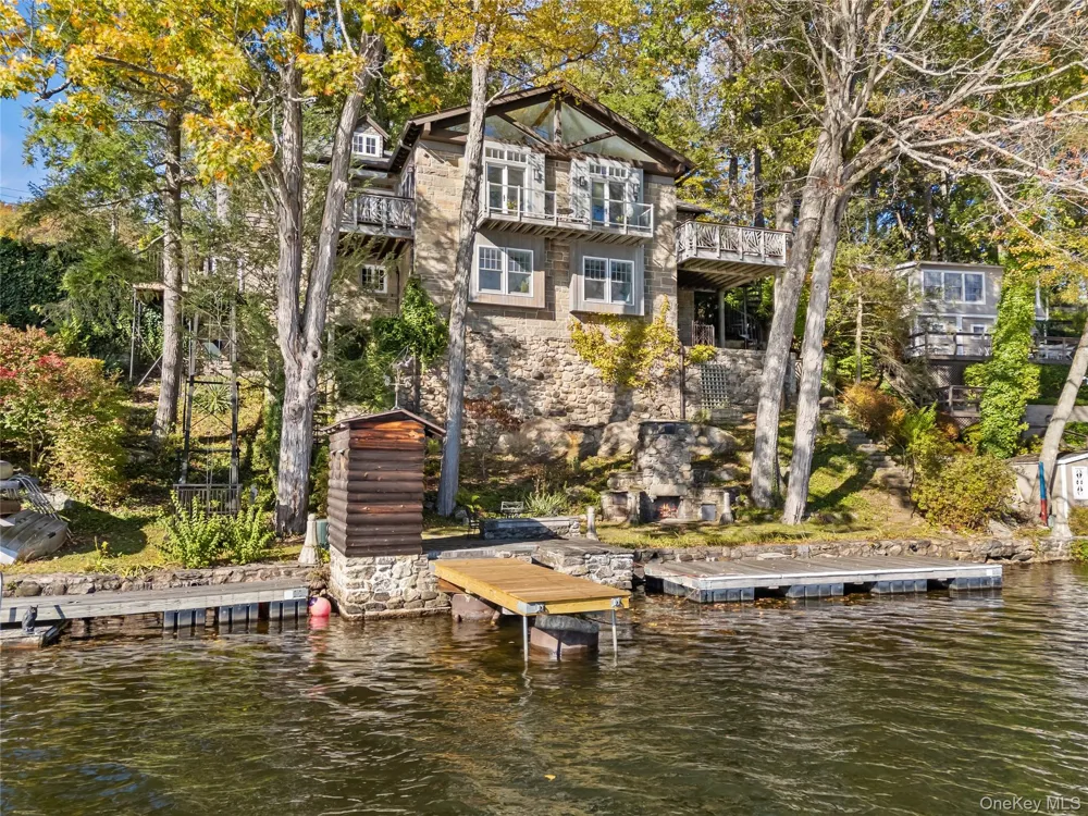50 Cove Road South Salem, NY 10590