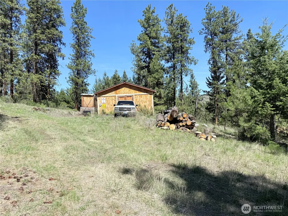 36 Sqove Road Wauconda, WA 98859
