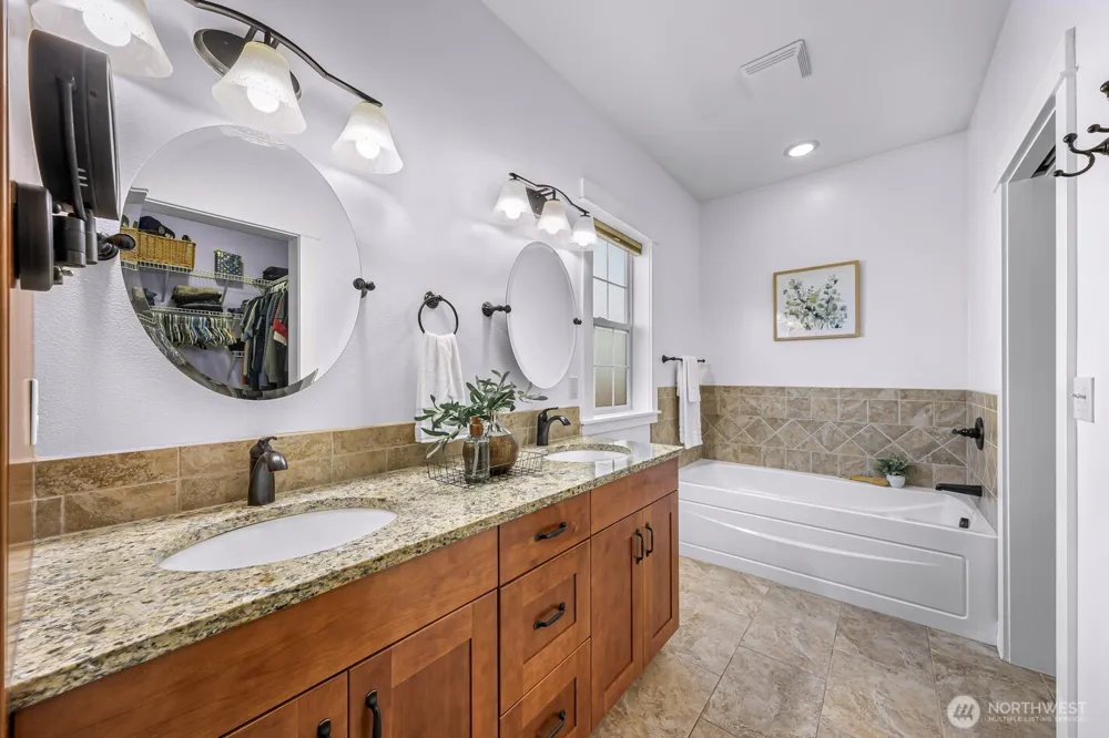 2165 Littlefield Court Lynden, WA 98264