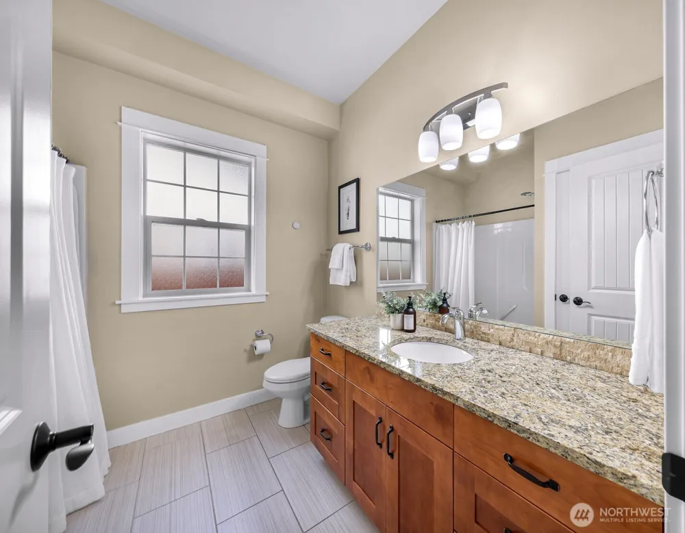 2165 Littlefield Court Lynden, WA 98264