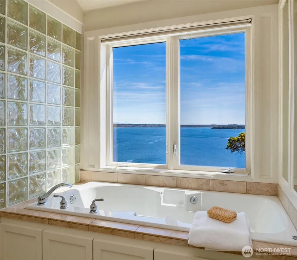 2832 SW 171st Street Burien, WA 98166