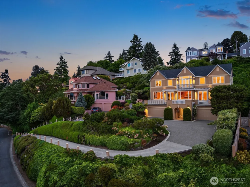 2832 SW 171st Street Burien, WA 98166