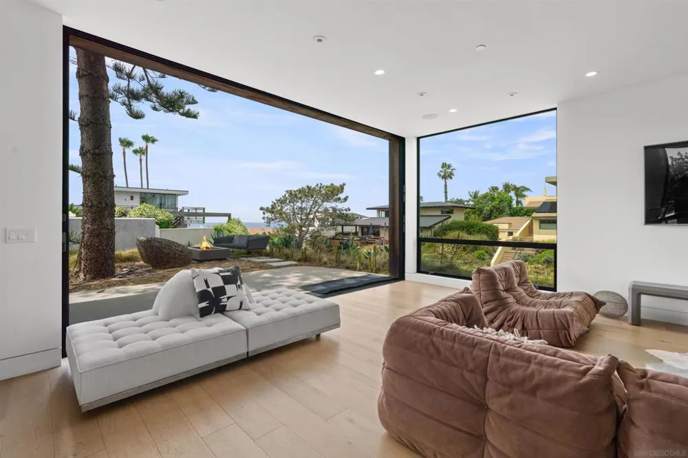 223 Ocean St Solana Beach, CA 92014