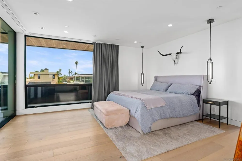223 Ocean St Solana Beach, CA 92014