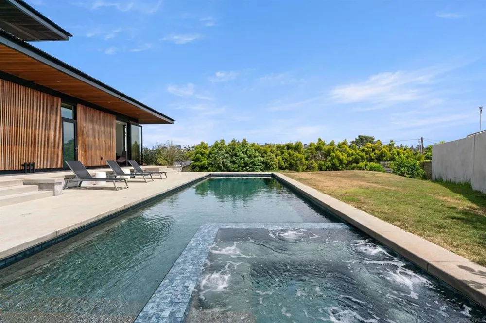 223 Ocean St Solana Beach, CA 92014