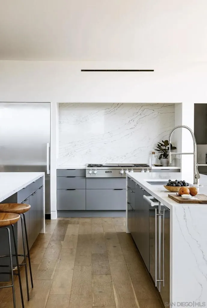 223 Ocean St Solana Beach, CA 92014