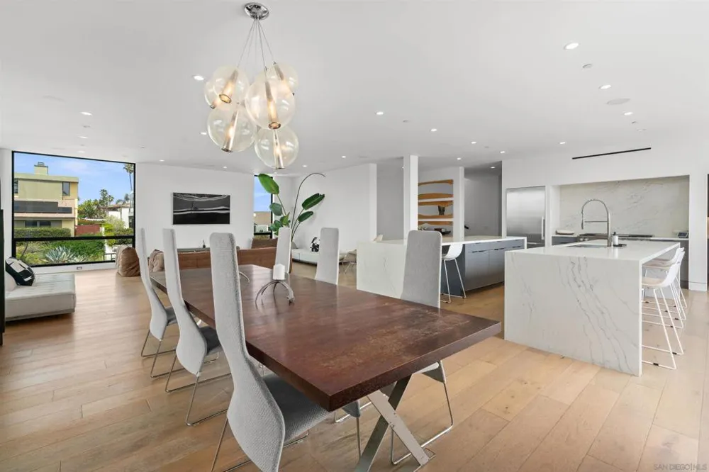 223 Ocean St Solana Beach, CA 92014
