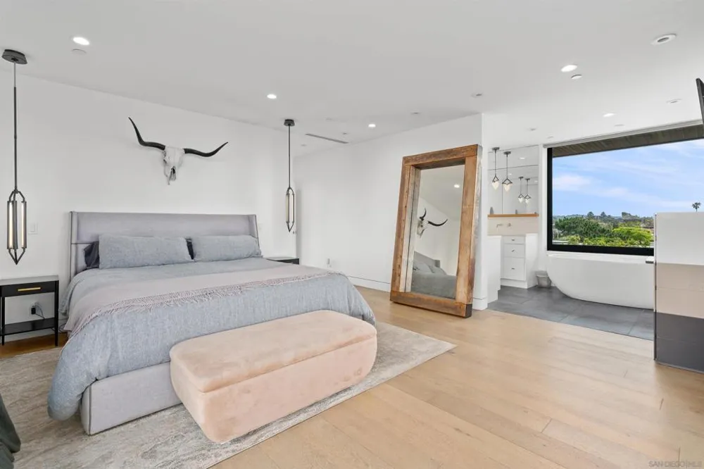 223 Ocean St Solana Beach, CA 92014