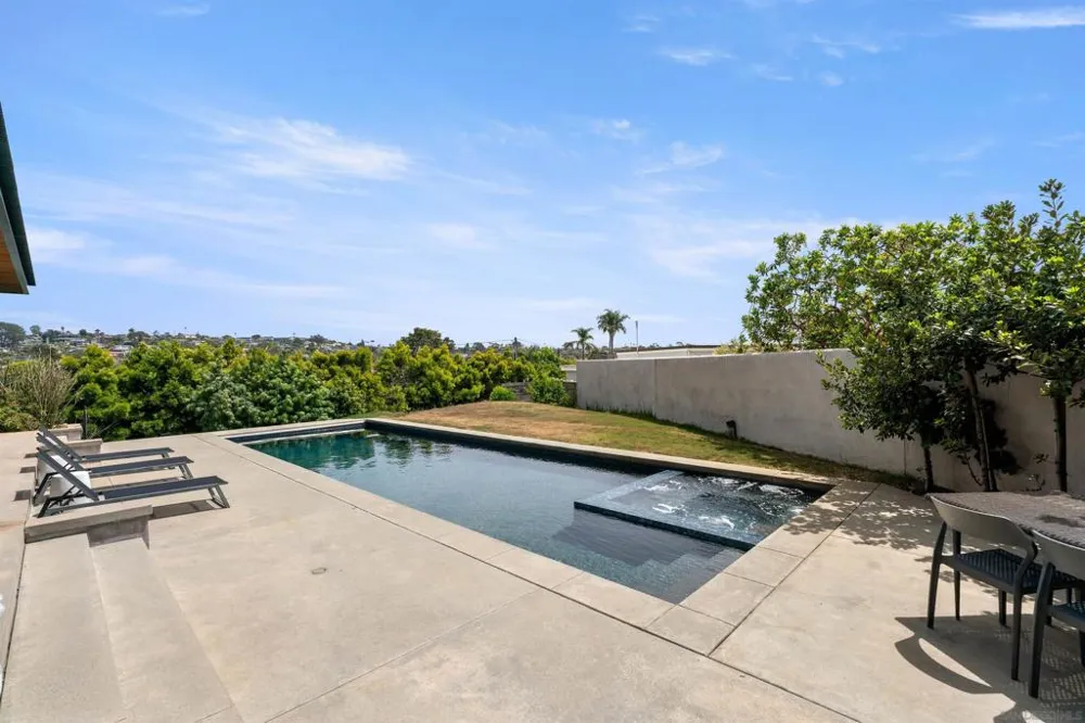 223 Ocean St Solana Beach, CA 92014