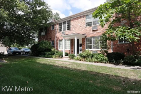630 Ann Street #8