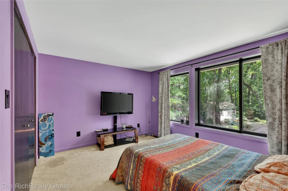 2300 Stoney Bluff Milford Charter Township, MI 48381