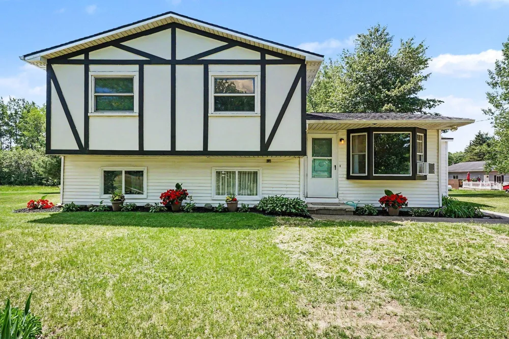 2424 E Shaffer Road Mills Township, MI 48642