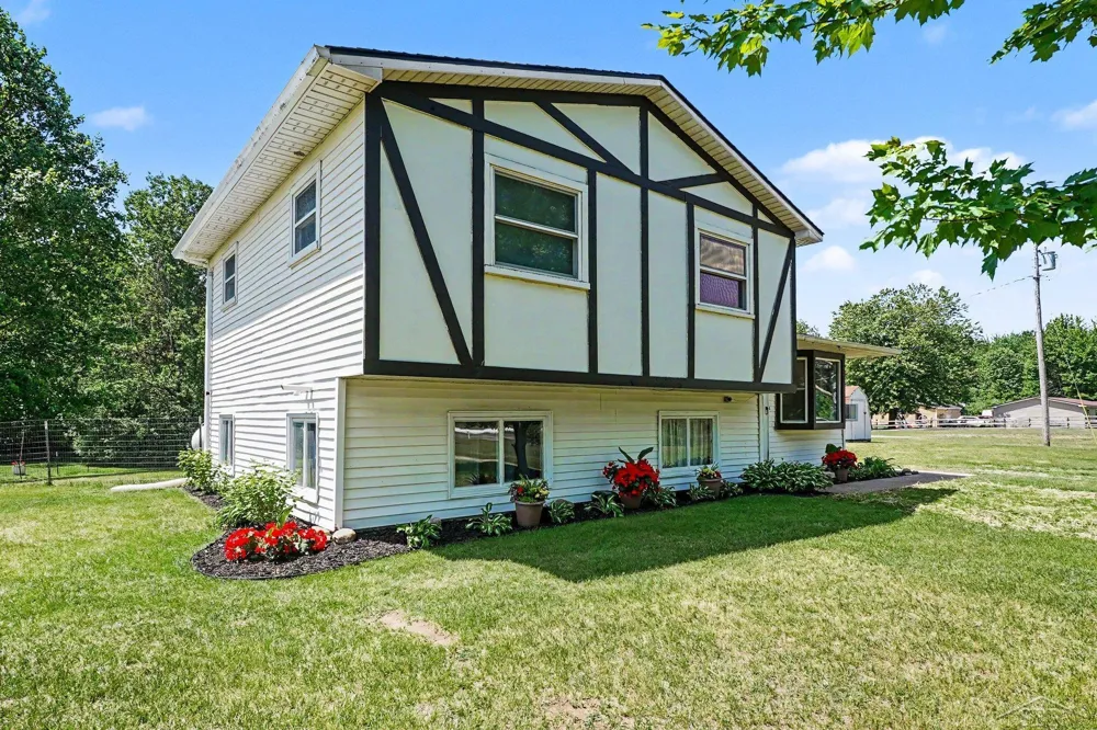 2424 E Shaffer Road Mills Township, MI 48642