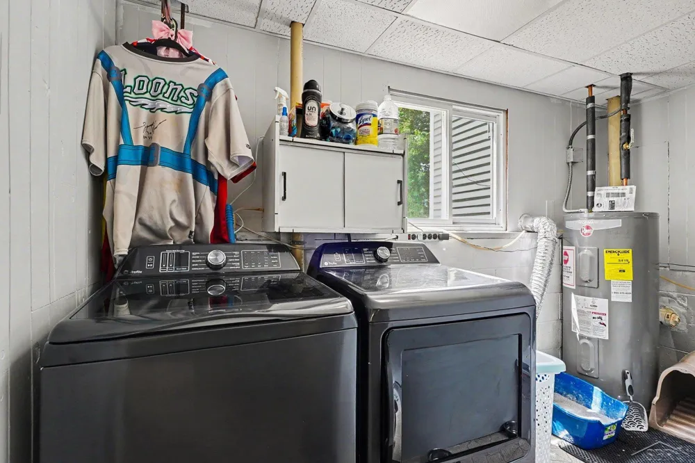 2424 E Shaffer Road Mills Township, MI 48642