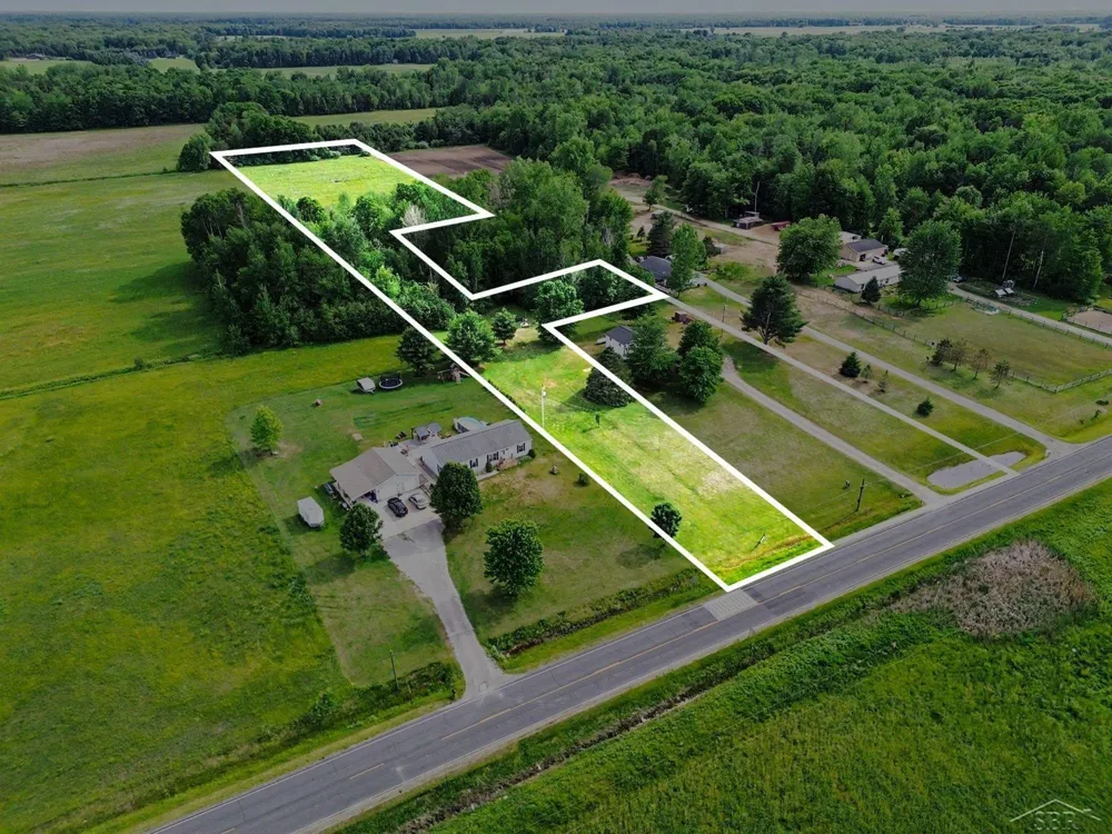 2424 E Shaffer Road Mills Township, MI 48642