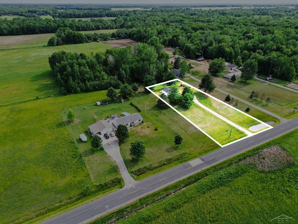 2424 E Shaffer Road Mills Township, MI 48642