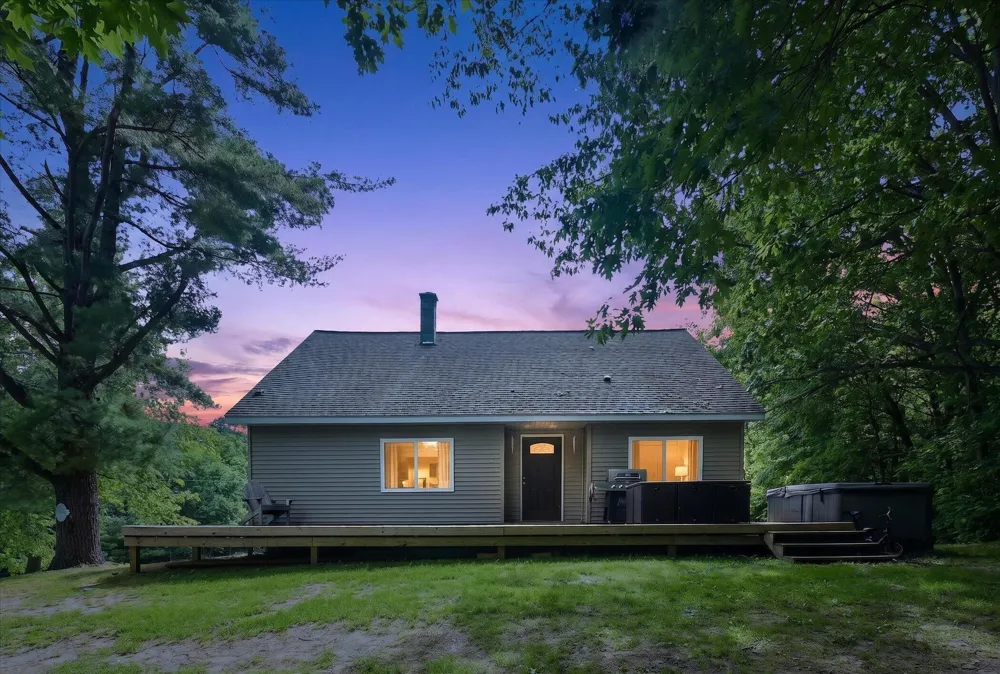 10260 Ferris Road Seville Township, MI 48877