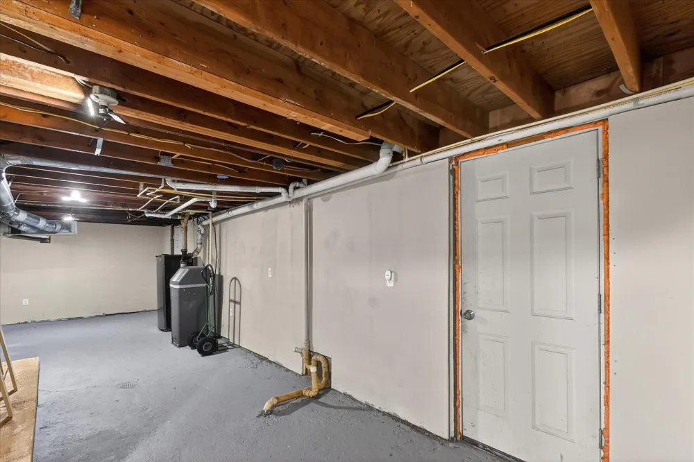10260 Ferris Road Seville Township, MI 48877