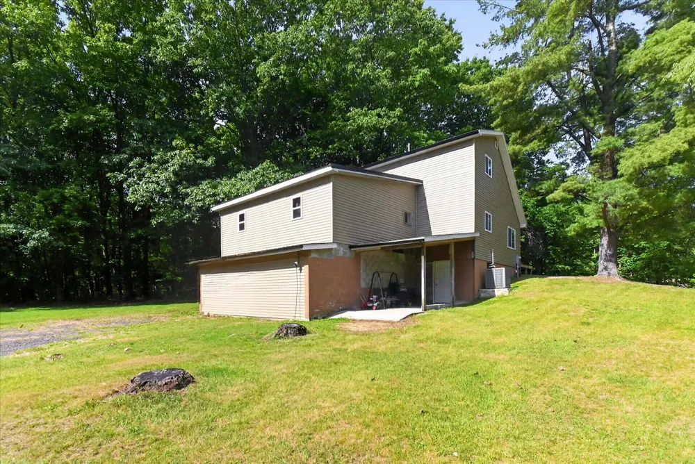 10260 Ferris Road Seville Township, MI 48877
