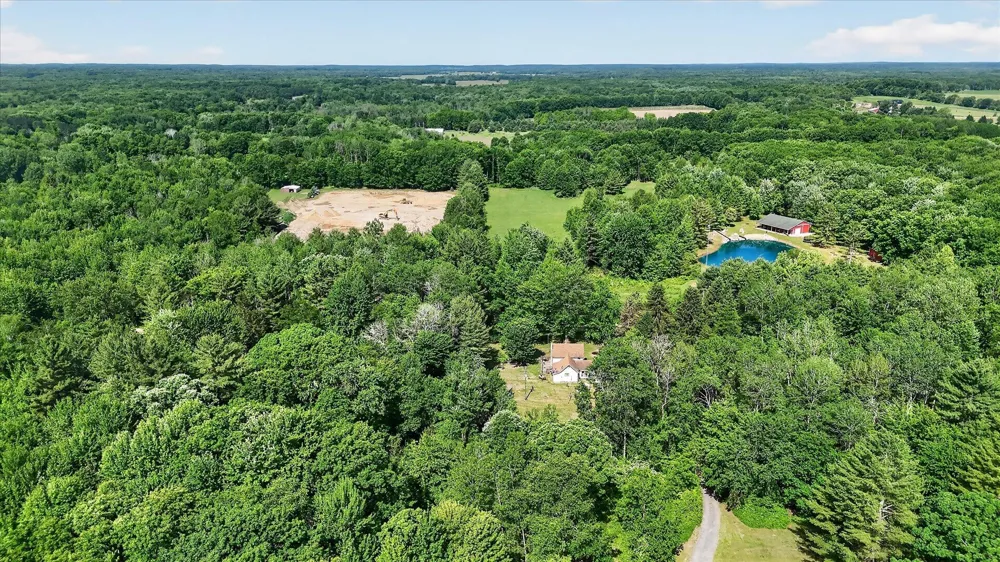 10260 Ferris Road Seville Township, MI 48877