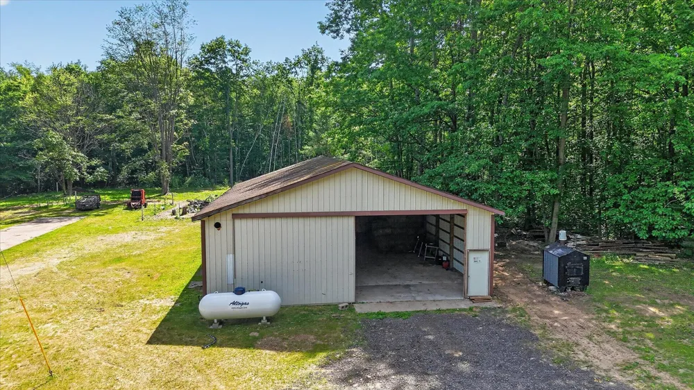 10260 Ferris Road Seville Township, MI 48877