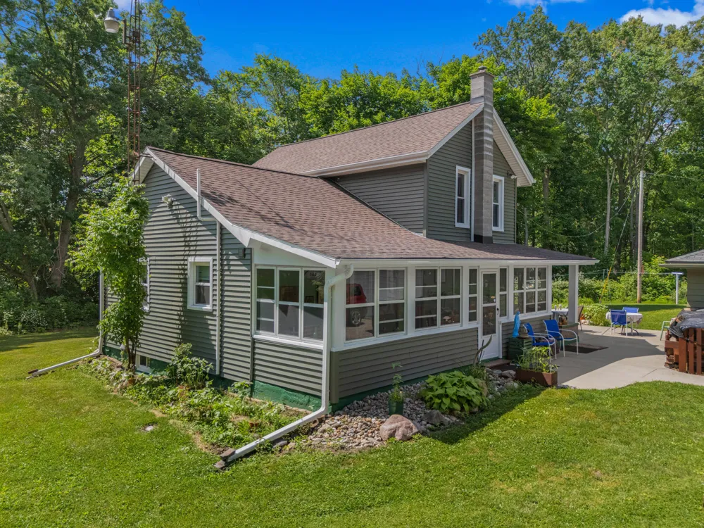9837 Easton Road Rives Township, MI 49277