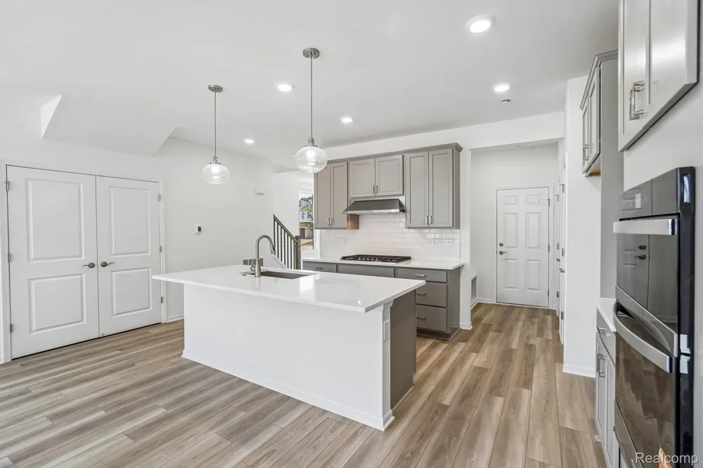 4048 Nottingham Circle Independence Charter Township, MI 48346
