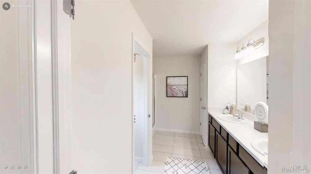 33549 Baldwin Street Farmington Hills City, MI 48336