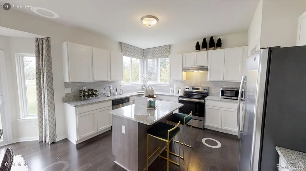 33549 Baldwin Street Farmington Hills City, MI 48336