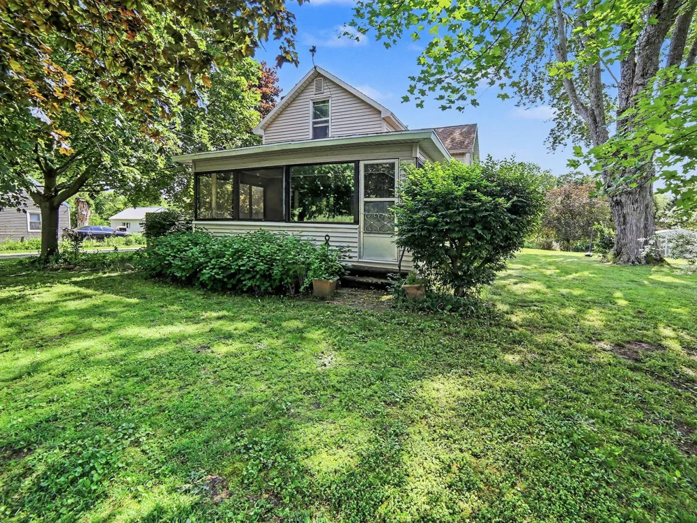 312 Bear Lake Road Laketon Township, MI 49445