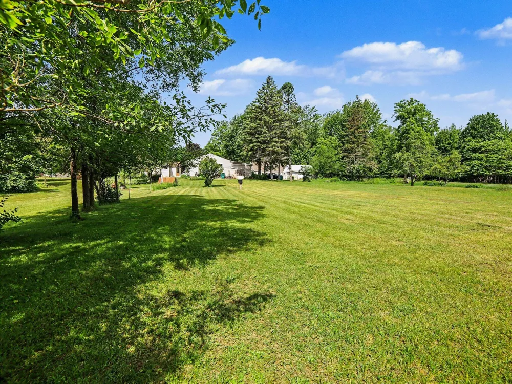 312 Bear Lake Road Laketon Township, MI 49445