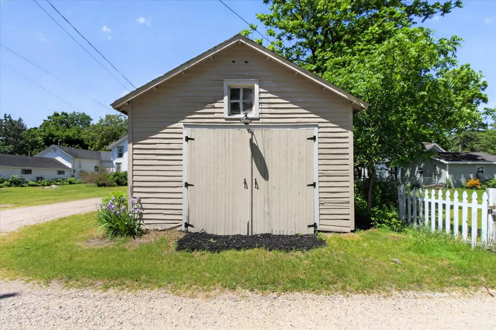 820 Rose Avenue Big Rapids City, MI 49307