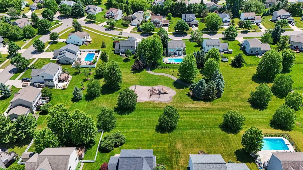 6630 Cannon Farms Drive NE Cannon Township, MI 49341