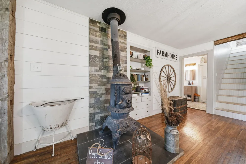 11242 Devereaux Road Parma Township, MI 49269