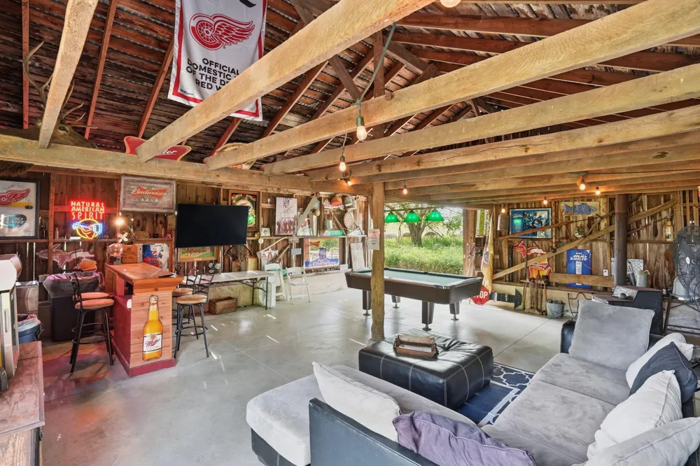 11242 Devereaux Road Parma Township, MI 49269
