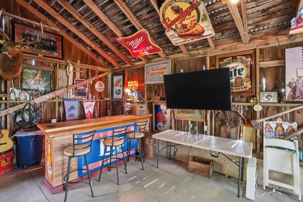 11242 Devereaux Road Parma Township, MI 49269