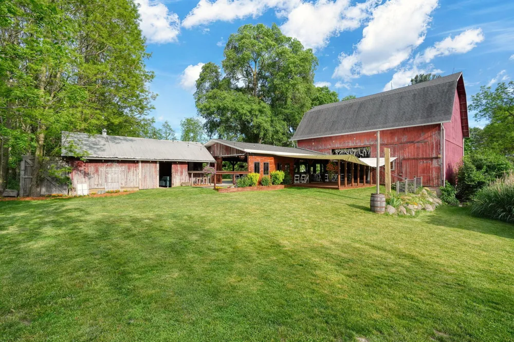 11242 Devereaux Road Parma Township, MI 49269