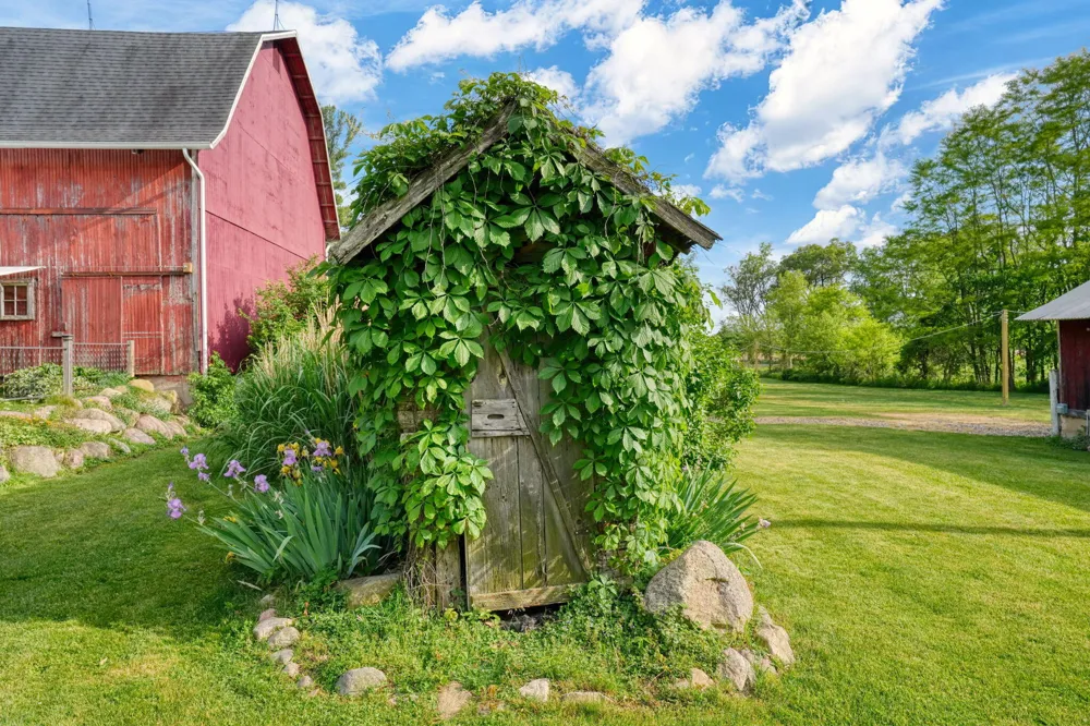 11242 Devereaux Road Parma Township, MI 49269