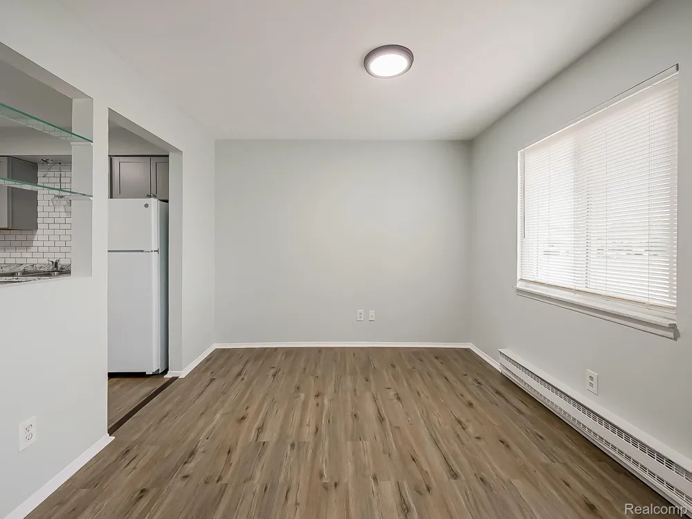211 Summit Ridge #D White Lake Charter Township, MI 48386