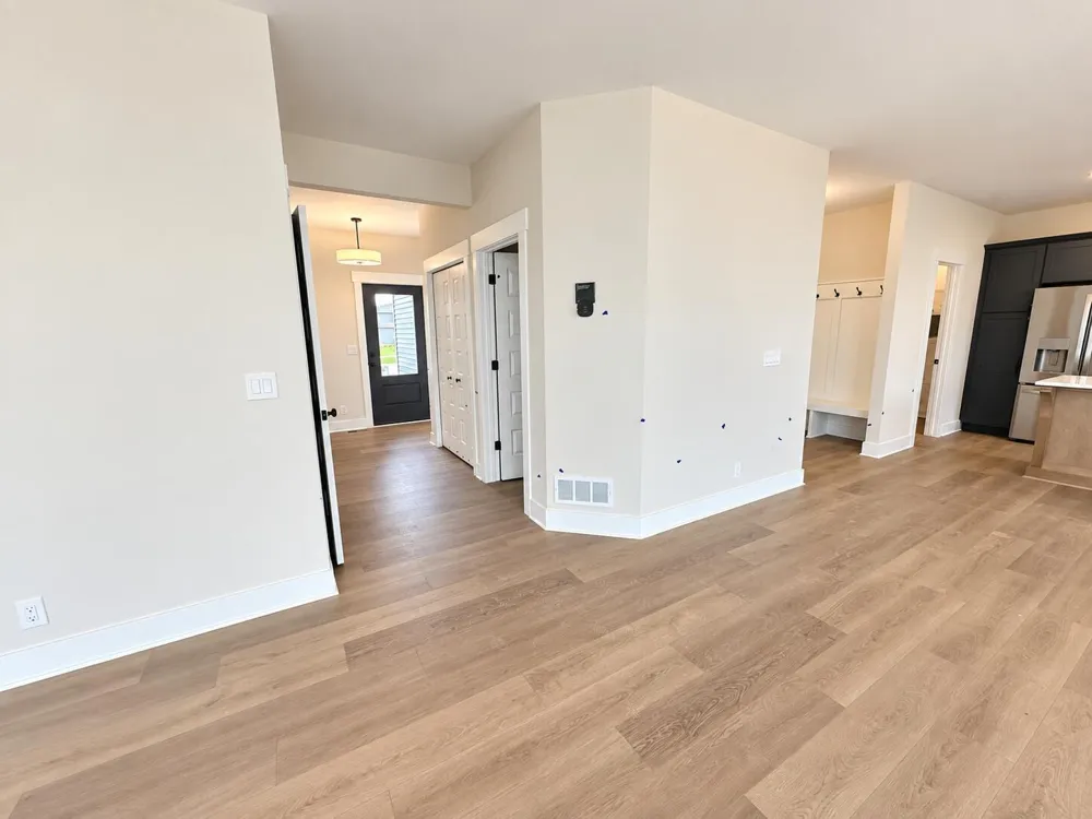 3375 Eagle Peak Drive Georgetown Charter Township, MI 49428