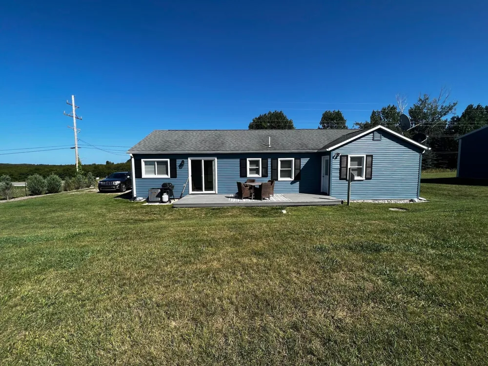 9741 Bates Acme Township, MI 49690