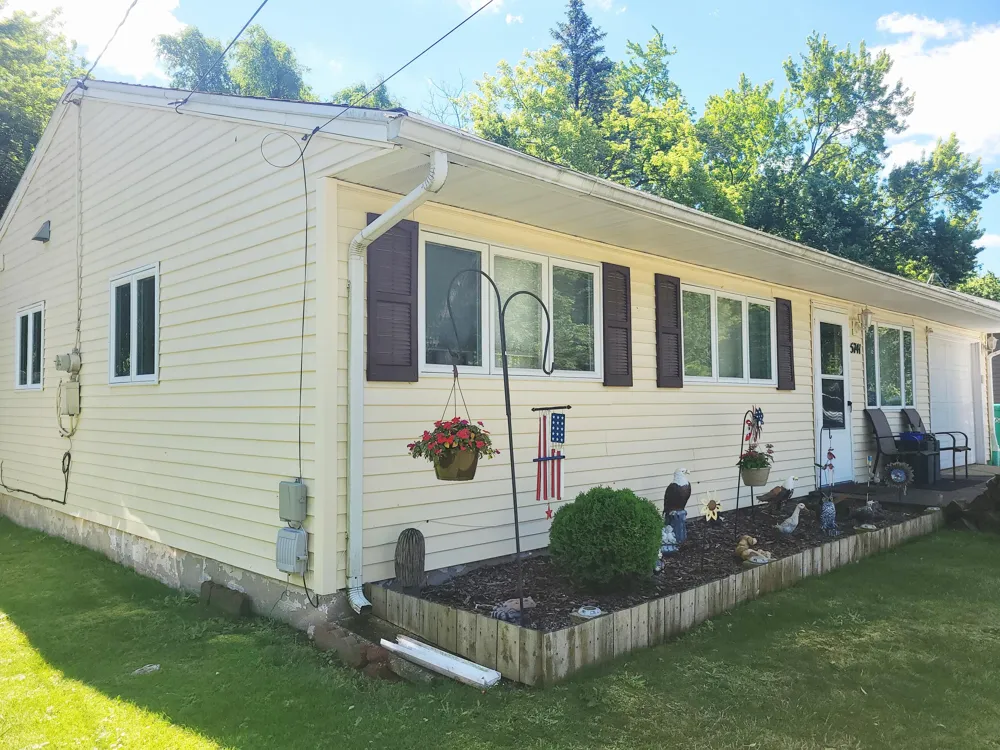 5741 Roanoke Street Portage City, MI 49024