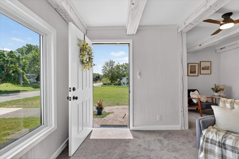 2473 Longstreet Avenue SW Wyoming City, MI 49509