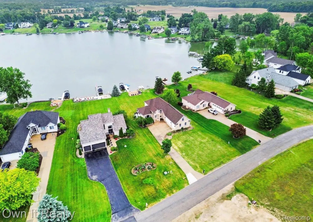 8609 Odowling Franklin Township, MI 49265
