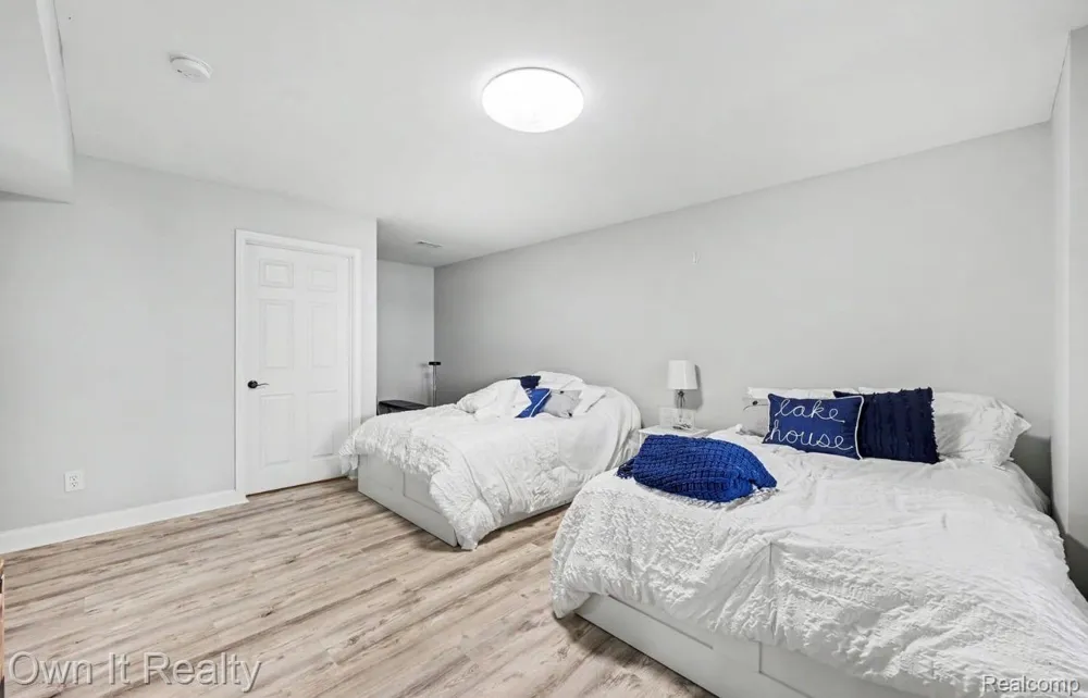 8609 Odowling Franklin Township, MI 49265