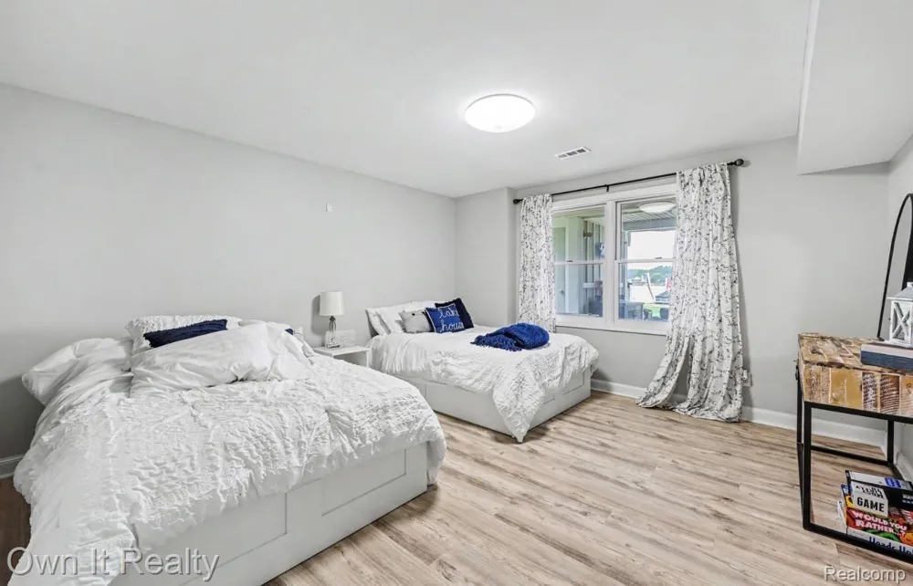 8609 Odowling Franklin Township, MI 49265